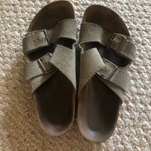 Birkenstocks size 39 Arizona
